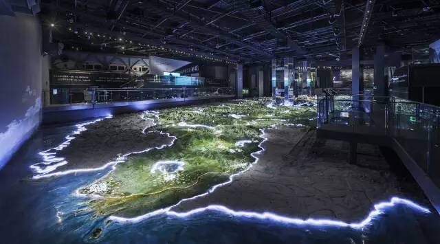 交互式電子沙盤(pán)是現(xiàn)代化信息展現(xiàn)的手段